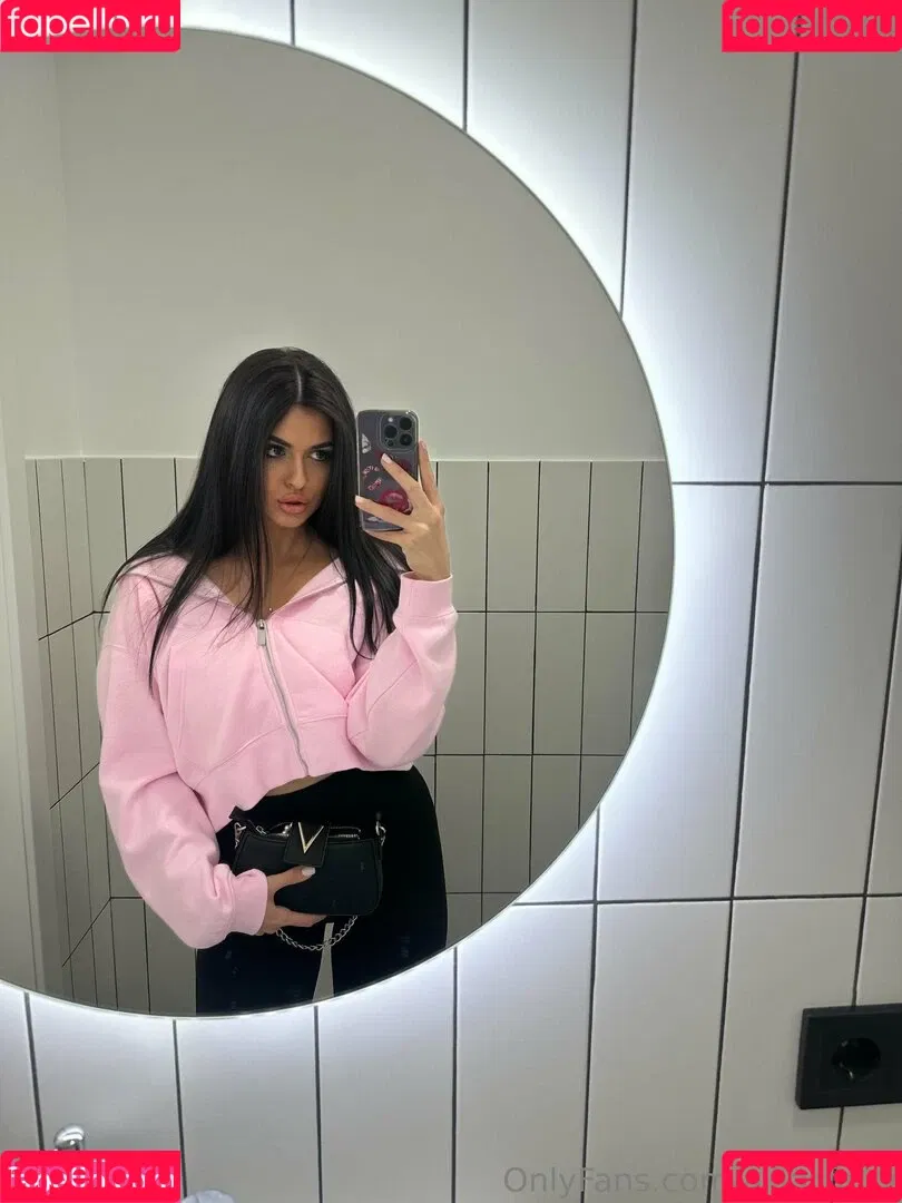 aliia.fairy / aliia_fairy Onlyfans Photo Gallery 