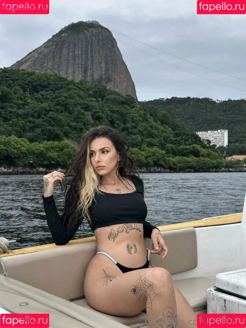 badbsui Onlyfans Photo Gallery 