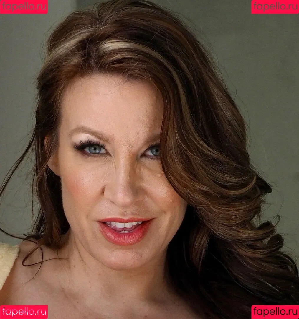 Chelsea Charms / chelsea_charms_ Onlyfans Photo Gallery 