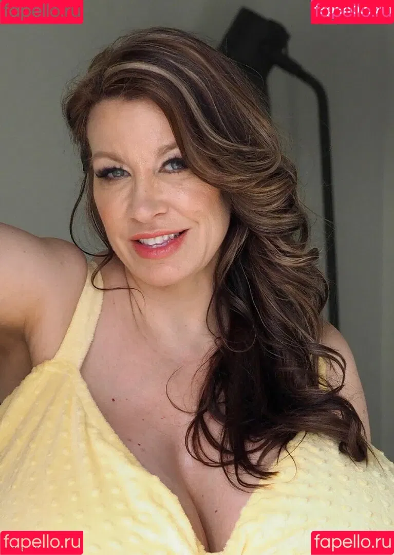 Chelsea Charms / chelsea_charms_ Onlyfans Photo Gallery 