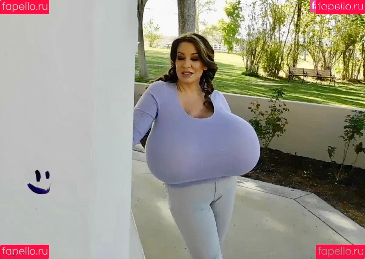 Chelsea Charms / chelsea_charms_ Onlyfans Photo Gallery 