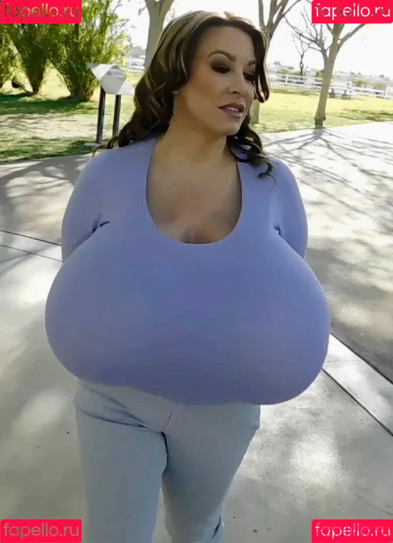 Chelsea Charms / chelsea_charms_ Onlyfans Photo Gallery 
