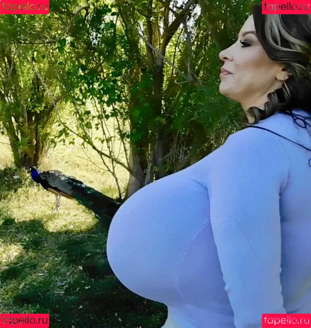 Chelsea Charms / chelsea_charms_ Onlyfans Photo Gallery 