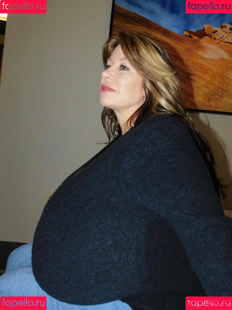 Chelsea Charms / chelsea_charms_ Onlyfans Photo Gallery 