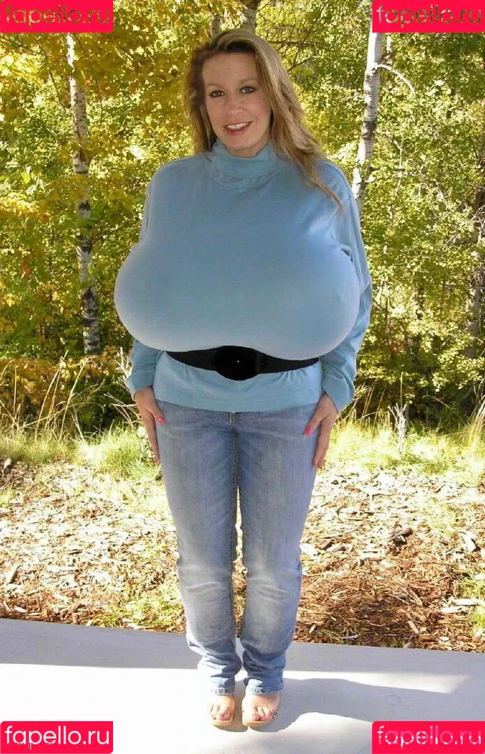 Chelsea Charms / chelsea_charms_ Onlyfans Photo Gallery 