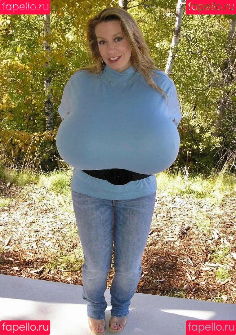Chelsea Charms / chelsea_charms_ Onlyfans Photo Gallery 