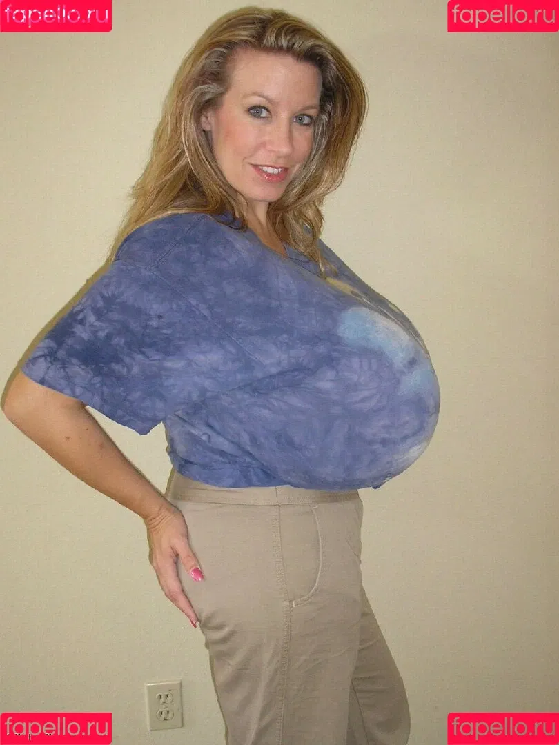 Chelsea Charms / chelsea_charms_ Onlyfans Photo Gallery 