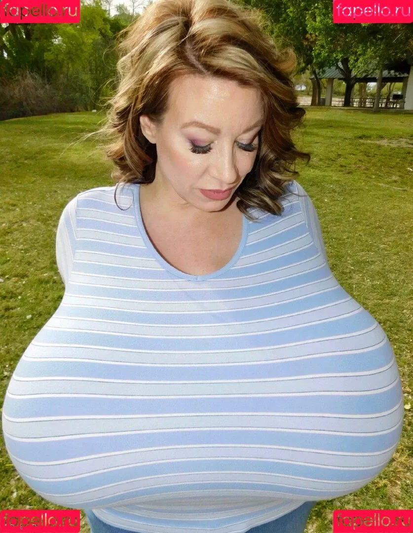 Chelsea Charms / chelsea_charms_ Onlyfans Photo Gallery 