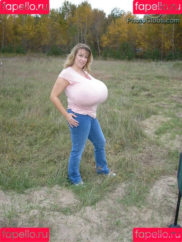 Chelsea Charms / chelsea_charms_ Onlyfans Photo Gallery 