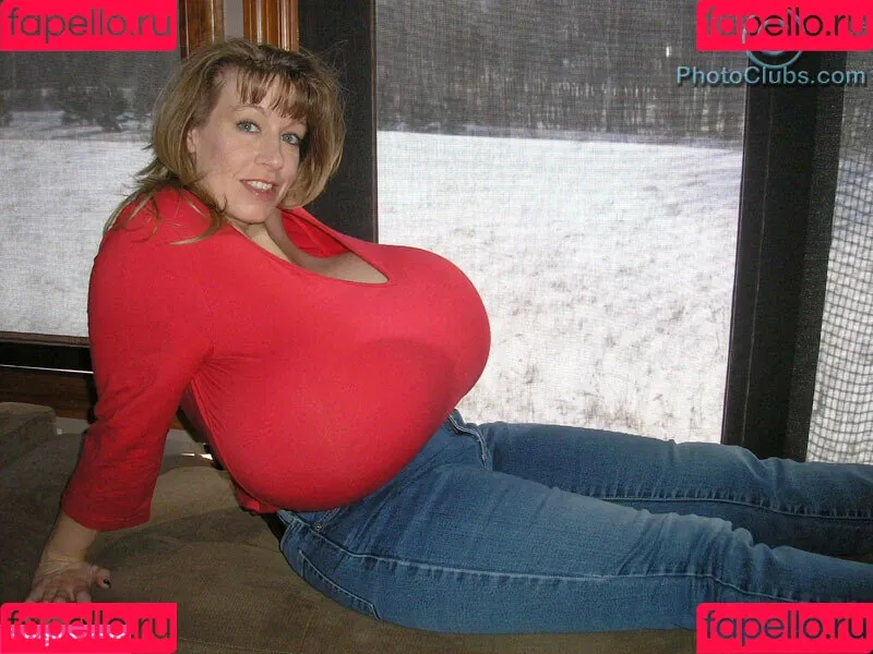 Chelsea Charms / chelsea_charms_ Onlyfans Photo Gallery 