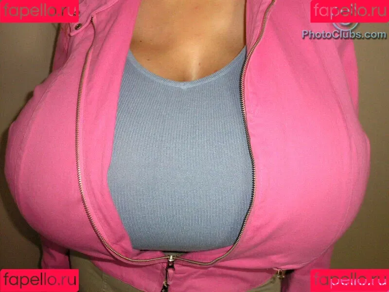 Chelsea Charms / chelsea_charms_ Onlyfans Photo Gallery 
