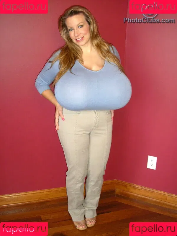 Chelsea Charms / chelsea_charms_ Onlyfans Photo Gallery 