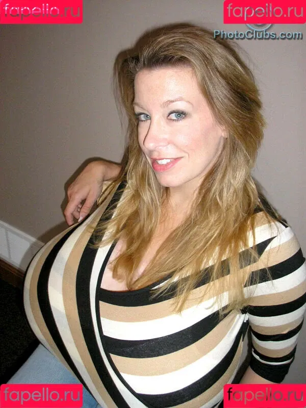 Chelsea Charms / chelsea_charms_ Onlyfans Photo Gallery 