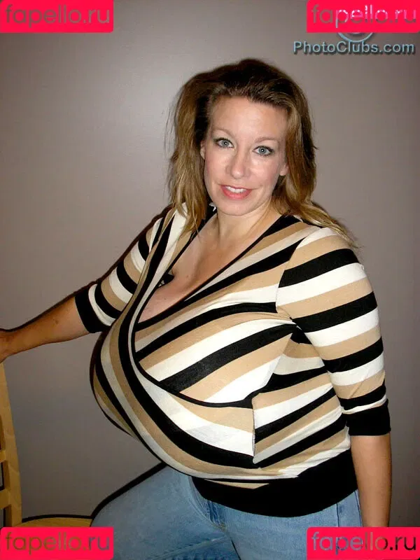 Chelsea Charms / chelsea_charms_ Onlyfans Photo Gallery 