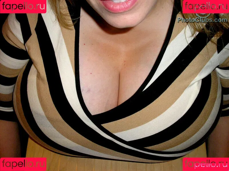 Chelsea Charms / chelsea_charms_ Onlyfans Photo Gallery 