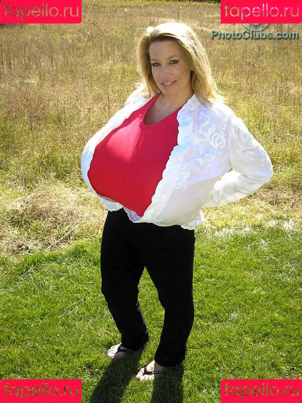Chelsea Charms / chelsea_charms_ Onlyfans Photo Gallery 