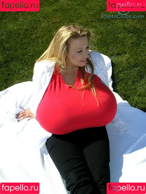 Chelsea Charms / chelsea_charms_ Onlyfans Photo Gallery 