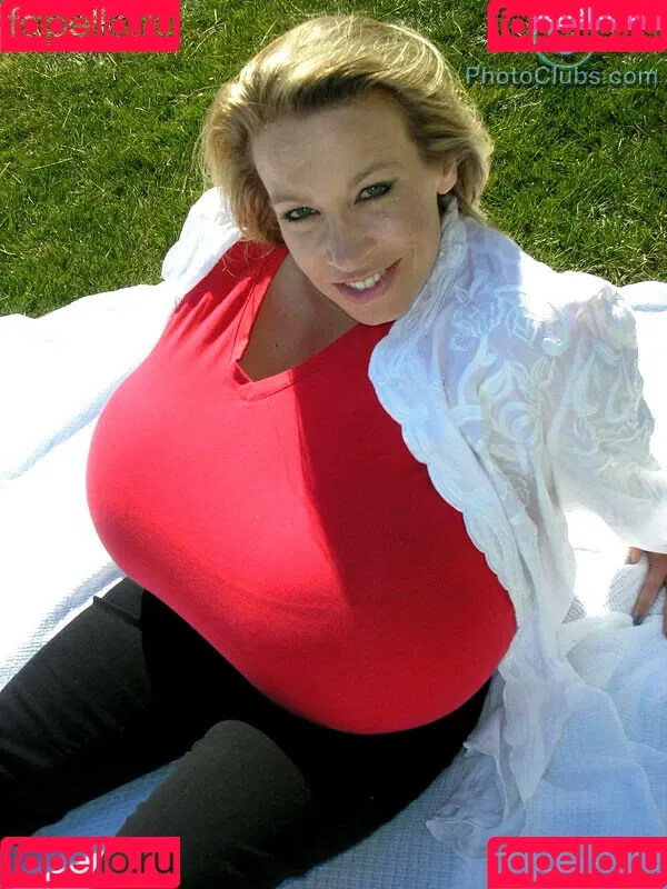 Chelsea Charms / chelsea_charms_ Onlyfans Photo Gallery 