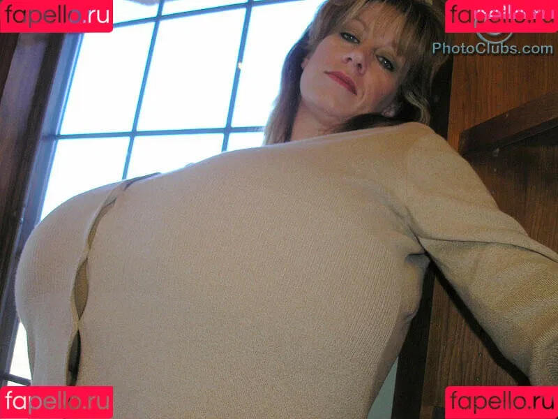 Chelsea Charms / chelsea_charms_ Onlyfans Photo Gallery 