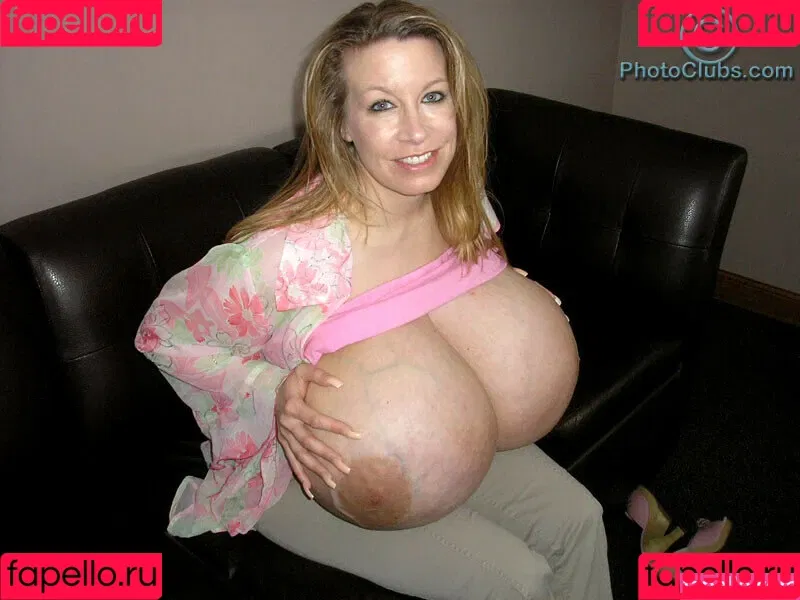 Chelsea Charms / chelsea_charms_ Onlyfans Photo Gallery 