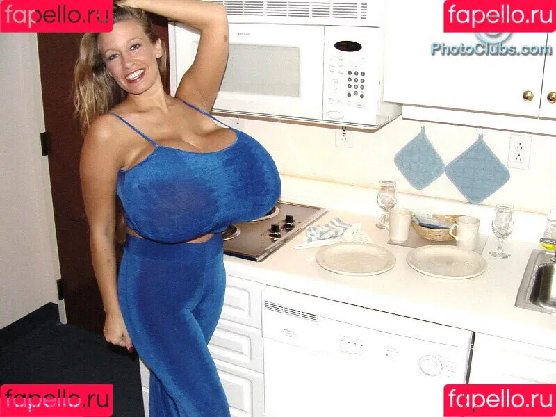 Chelsea Charms / chelsea_charms_ Onlyfans Photo Gallery 