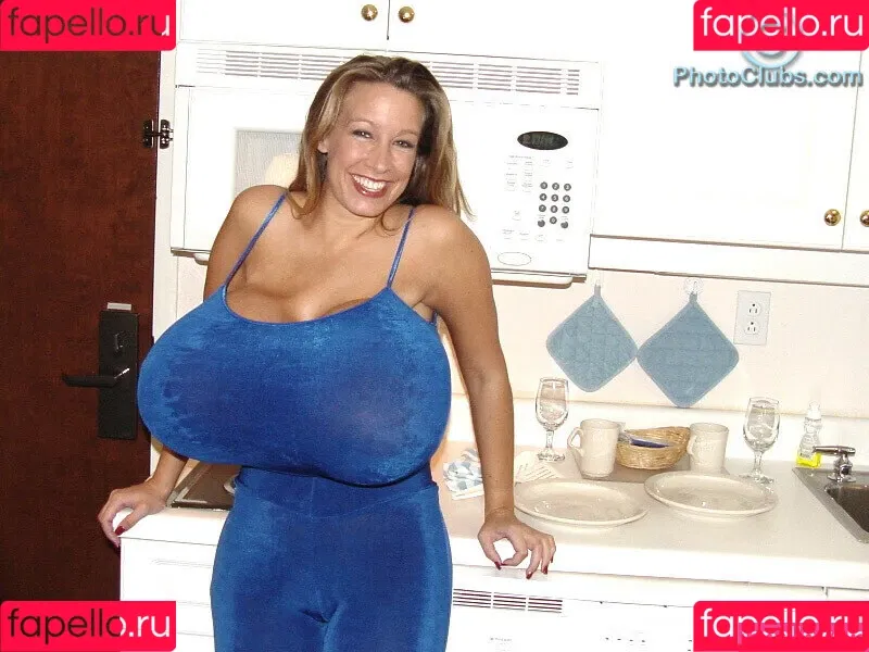 Chelsea Charms / chelsea_charms_ Onlyfans Photo Gallery 