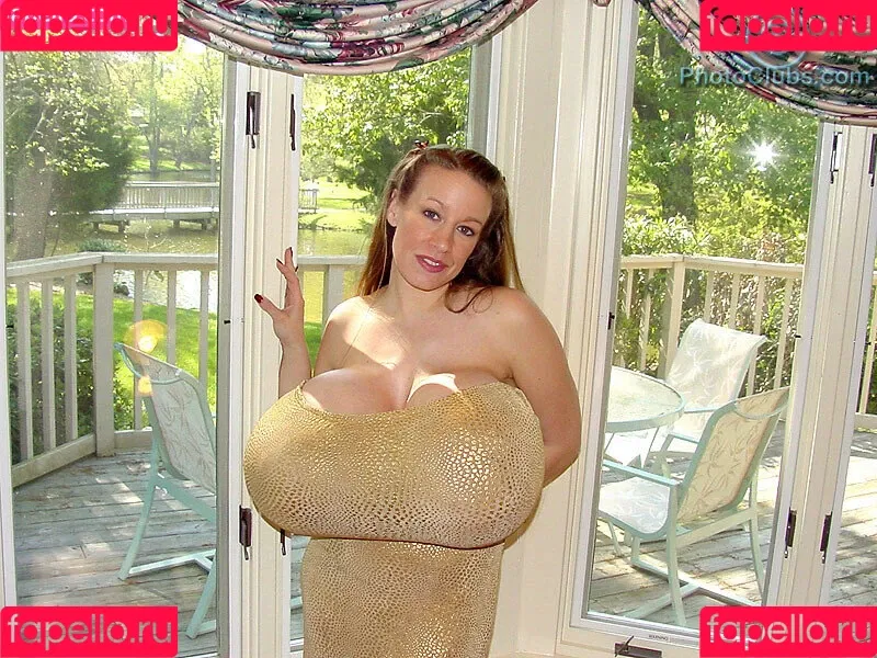 Chelsea Charms / chelsea_charms_ Onlyfans Photo Gallery 