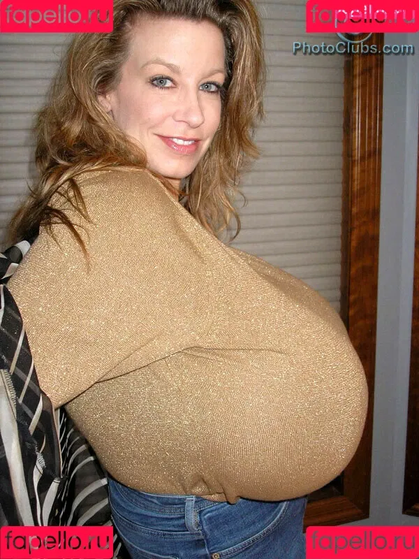 Chelsea Charms / chelsea_charms_ Onlyfans Photo Gallery 