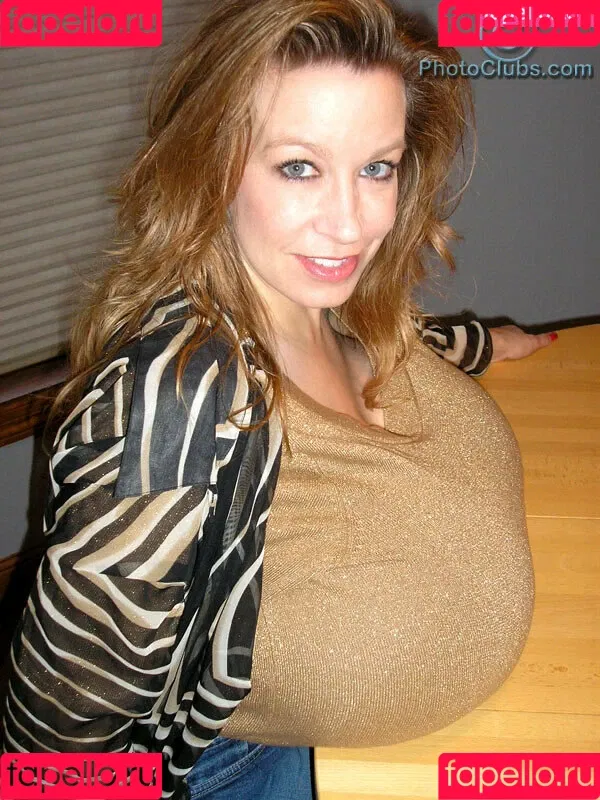 Chelsea Charms / chelsea_charms_ Onlyfans Photo Gallery 
