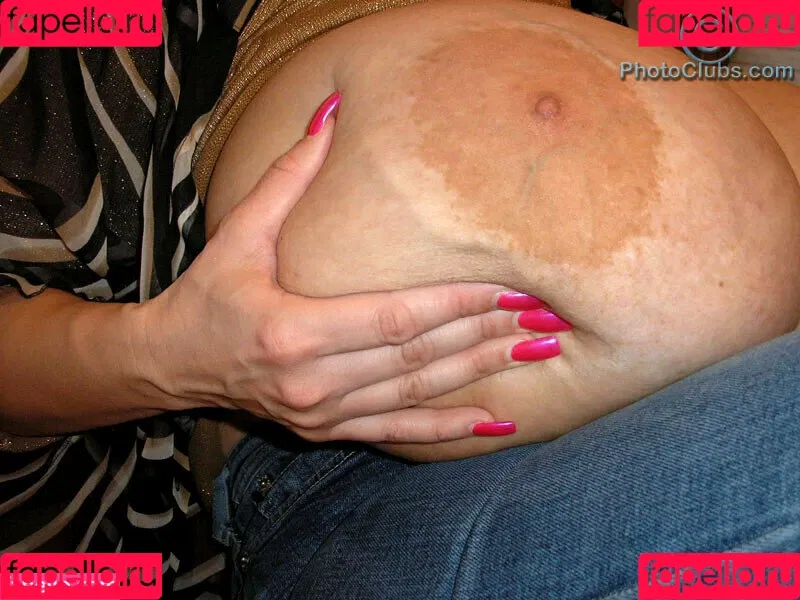 Chelsea Charms / chelsea_charms_ Onlyfans Photo Gallery 