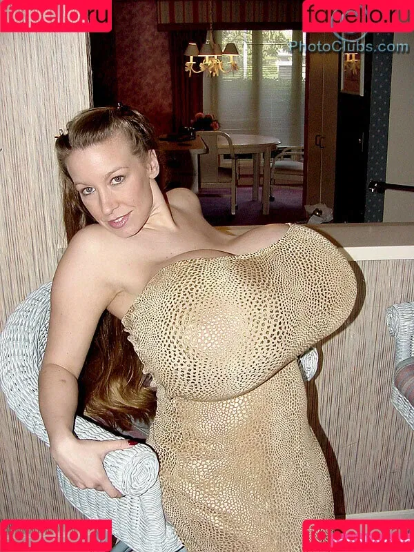 Chelsea Charms / chelsea_charms_ Onlyfans Photo Gallery 
