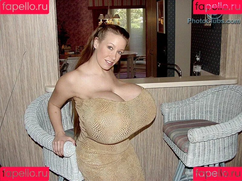 Chelsea Charms / chelsea_charms_ Onlyfans Photo Gallery 