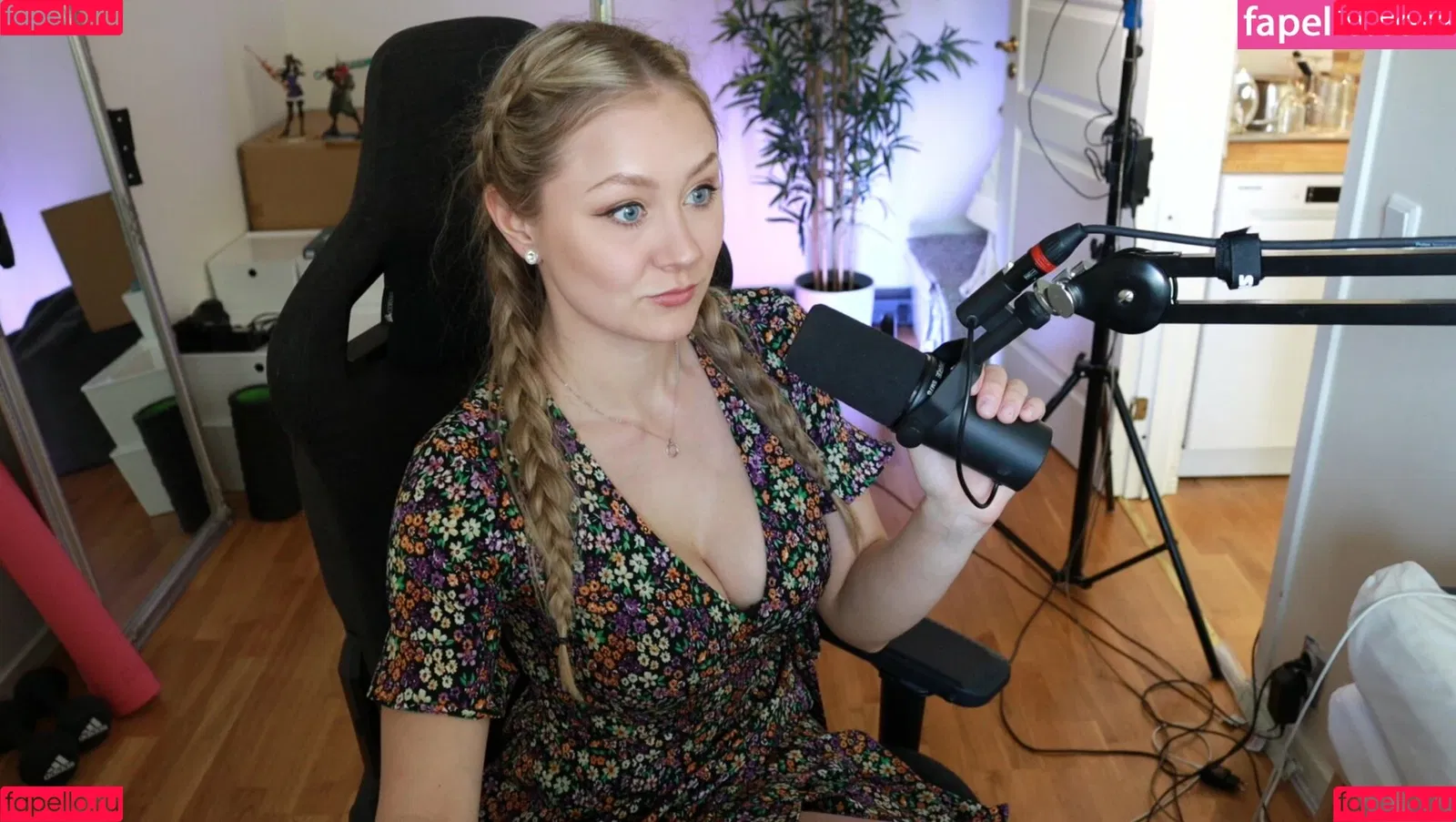Kandyland / Kandylul / swishersweet13 Onlyfans Photo Gallery 