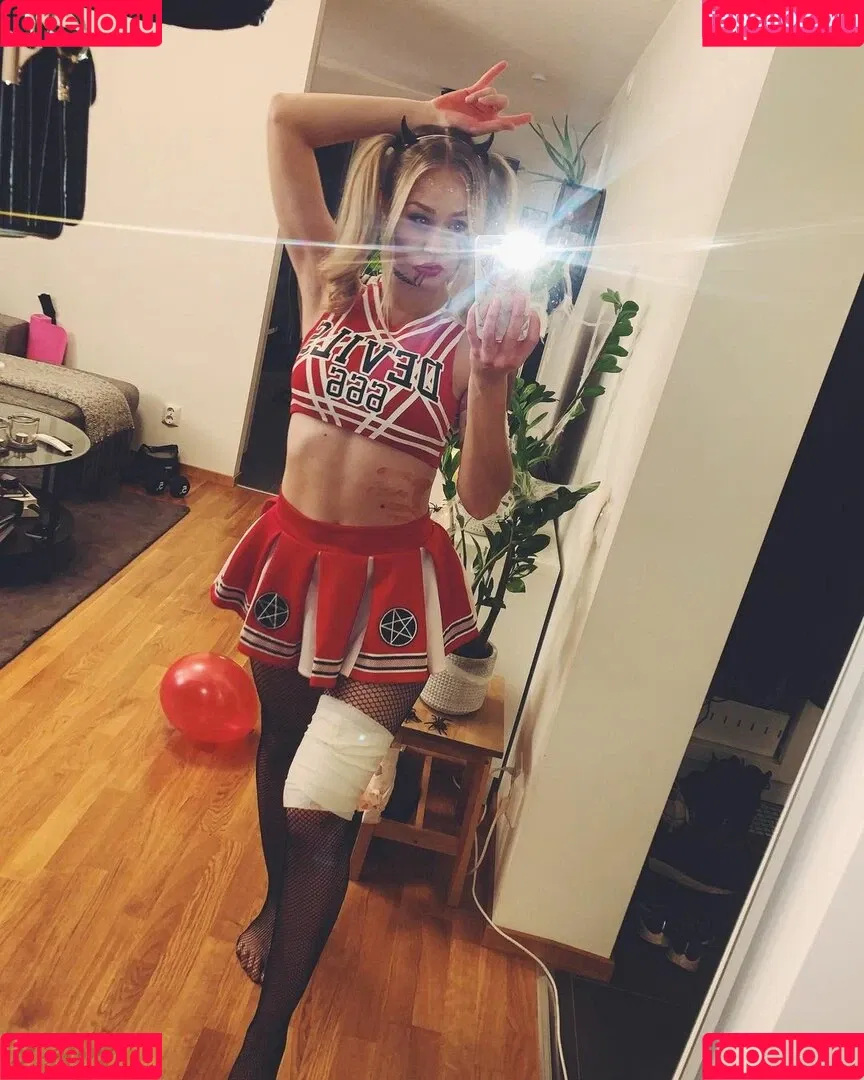 Kandyland / Kandylul / swishersweet13 Onlyfans Photo Gallery 