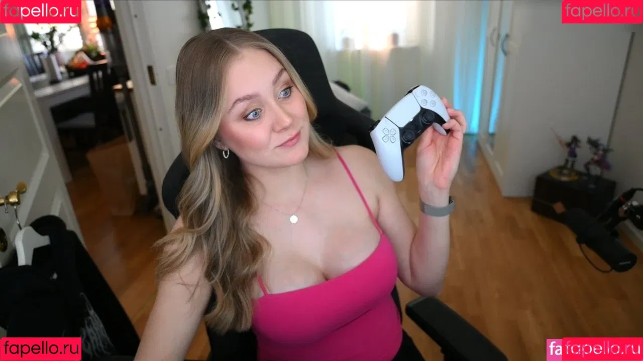 Kandyland / Kandylul / swishersweet13 Onlyfans Photo Gallery 