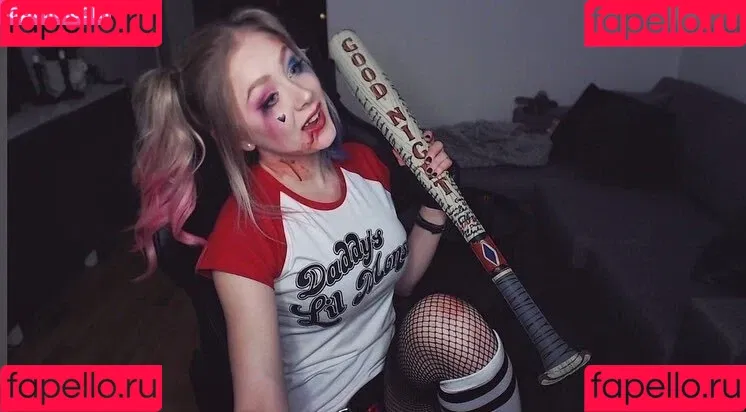 Kandyland / Kandylul / swishersweet13 Onlyfans Photo Gallery 