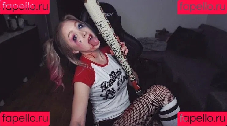 Kandyland / Kandylul / swishersweet13 Onlyfans Photo Gallery 
