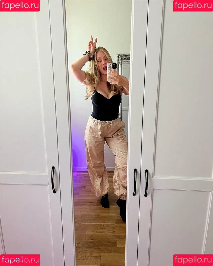 Kandyland / Kandylul / swishersweet13 Onlyfans Photo Gallery 