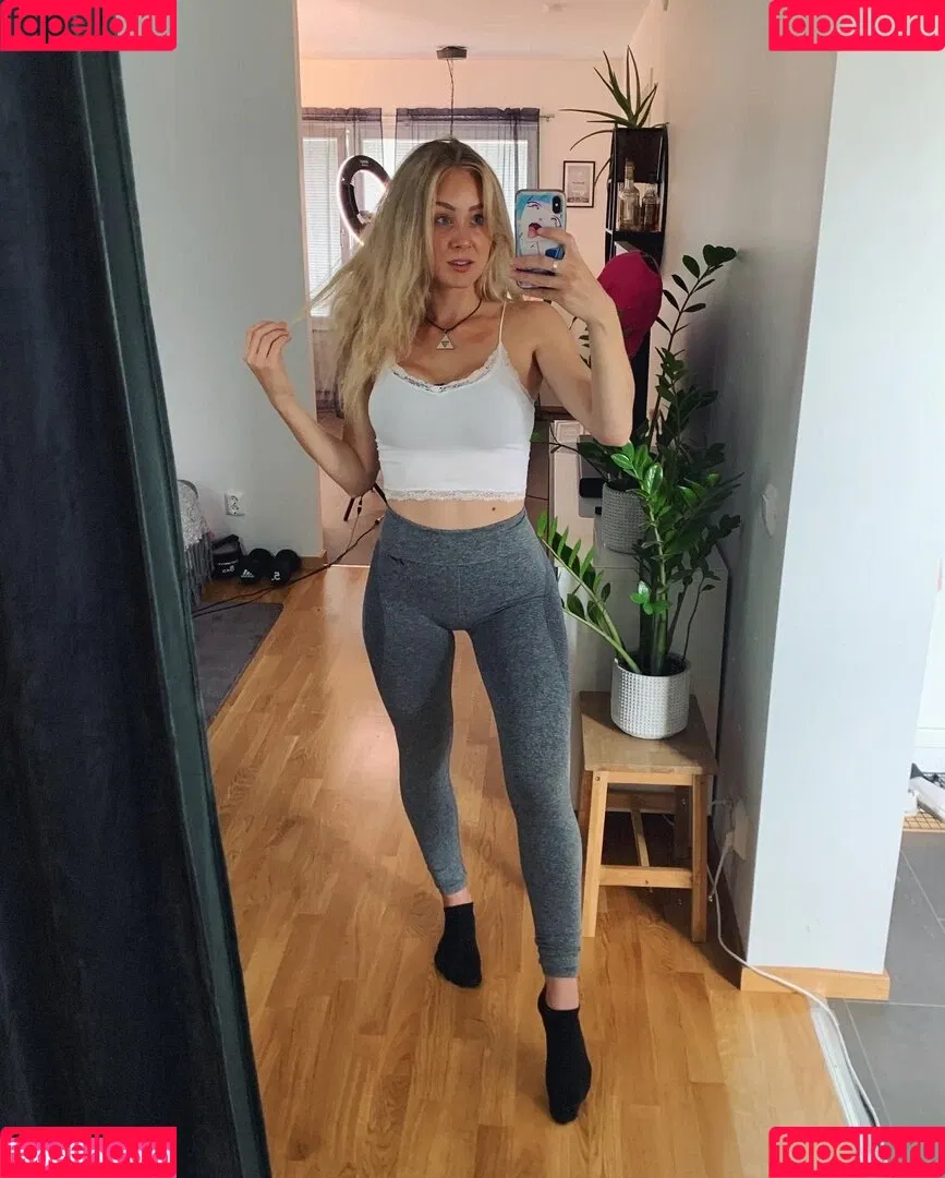 Kandyland / Kandylul / swishersweet13 Onlyfans Photo Gallery 