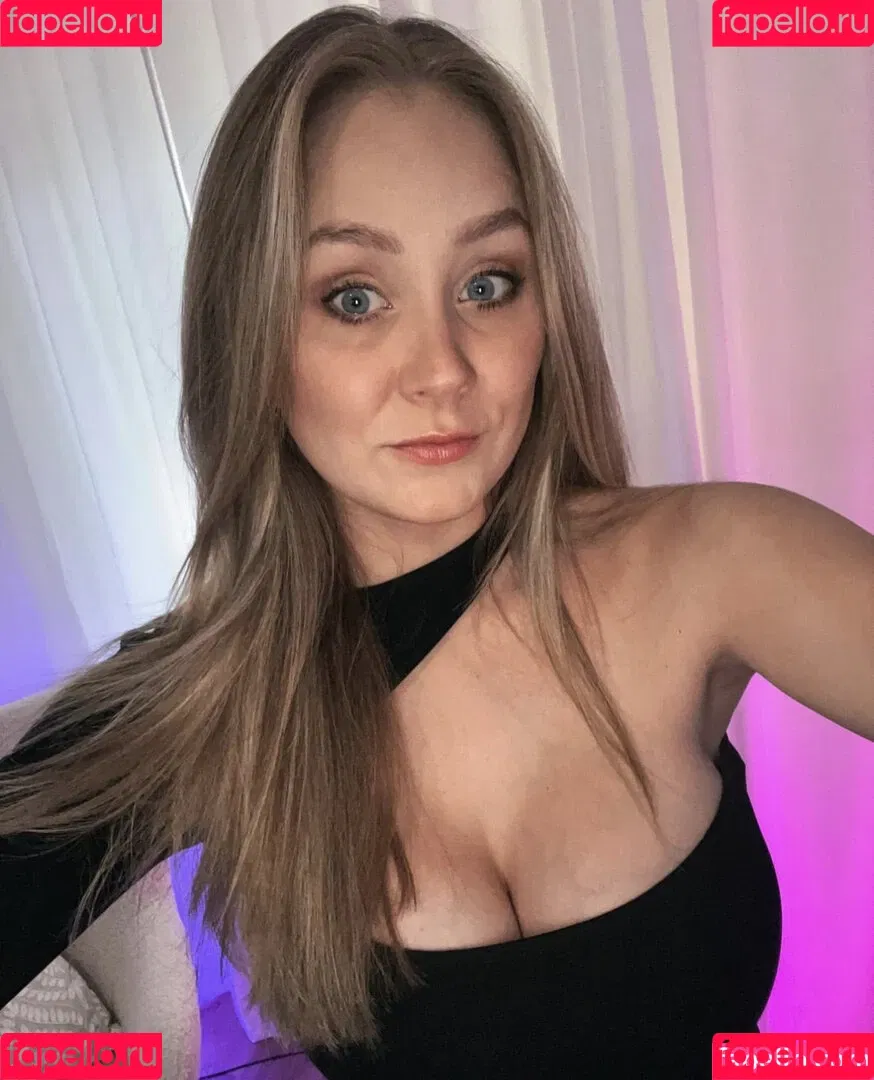Kandyland / Kandylul / swishersweet13 Onlyfans Photo Gallery 