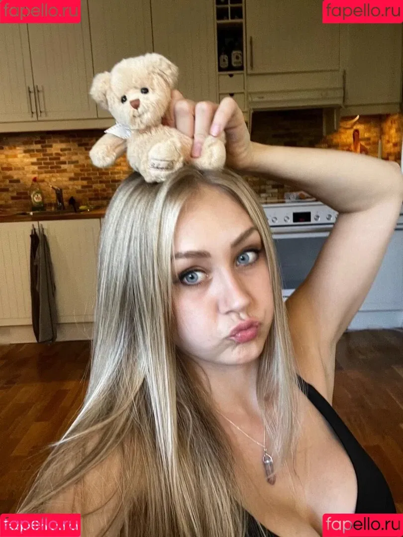 Kandyland / Kandylul / swishersweet13 Onlyfans Photo Gallery 