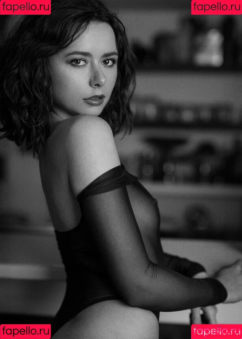 Sophia Gray / SophiaGray / sophiamjgray Onlyfans Photo Gallery 