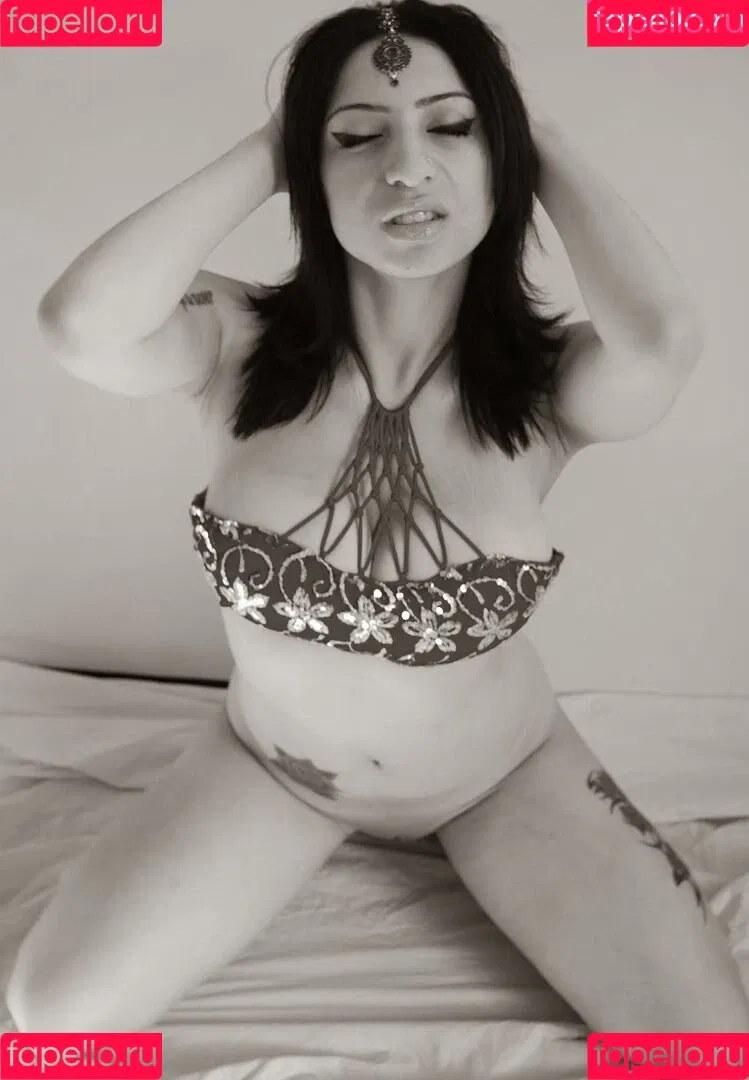 Shanti Dynamite Onlyfans Photo Gallery 