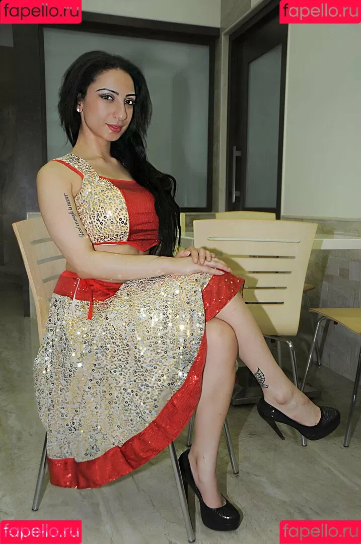 Shanti Dynamite Onlyfans Photo Gallery 