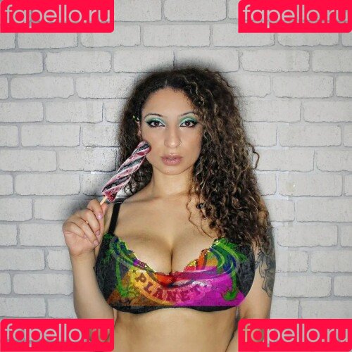 Shanti Dynamite Onlyfans Photo Gallery 