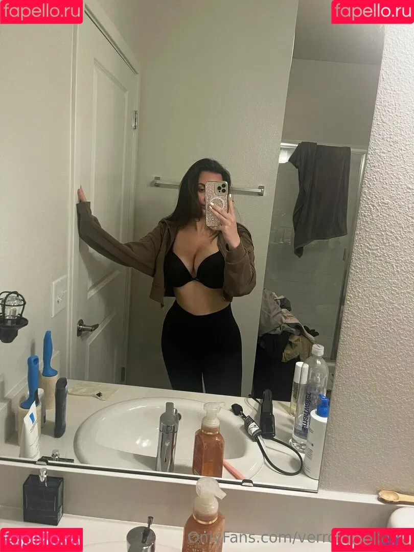 Veronicastar / starveronica_official / verronicastarrr Onlyfans Photo Gallery 