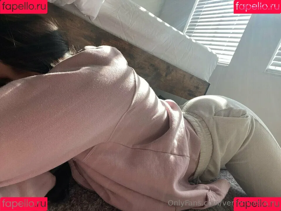 Veronicastar / starveronica_official / verronicastarrr Onlyfans Photo Gallery 