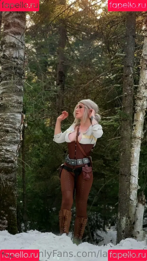 lara_free / lara_free_fire_ Onlyfans Photo Gallery 
