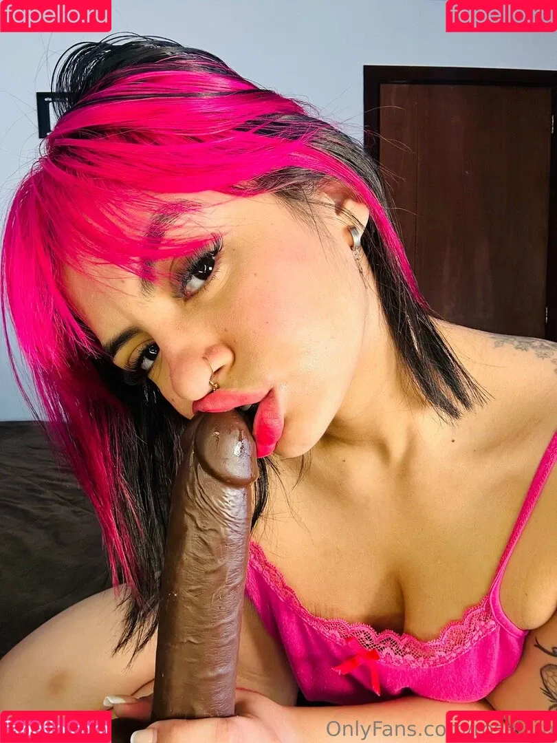 r.e.rosario / roseiaro Onlyfans Photo Gallery 