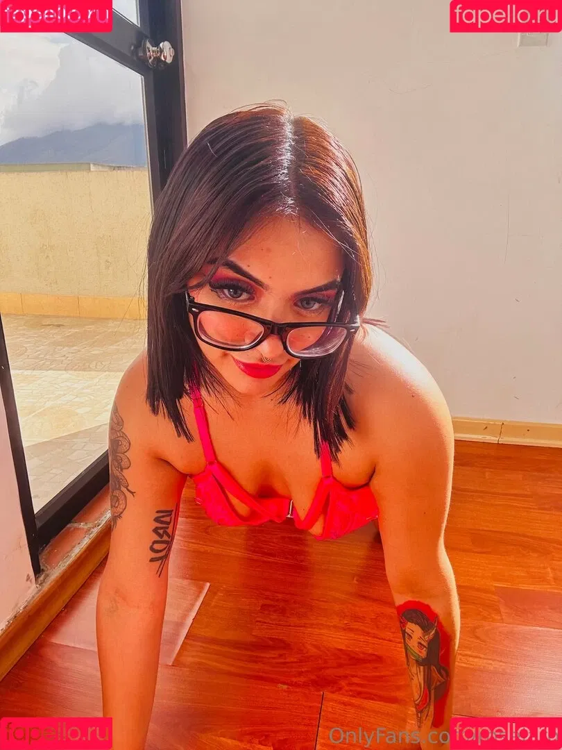 r.e.rosario / roseiaro Onlyfans Photo Gallery 
